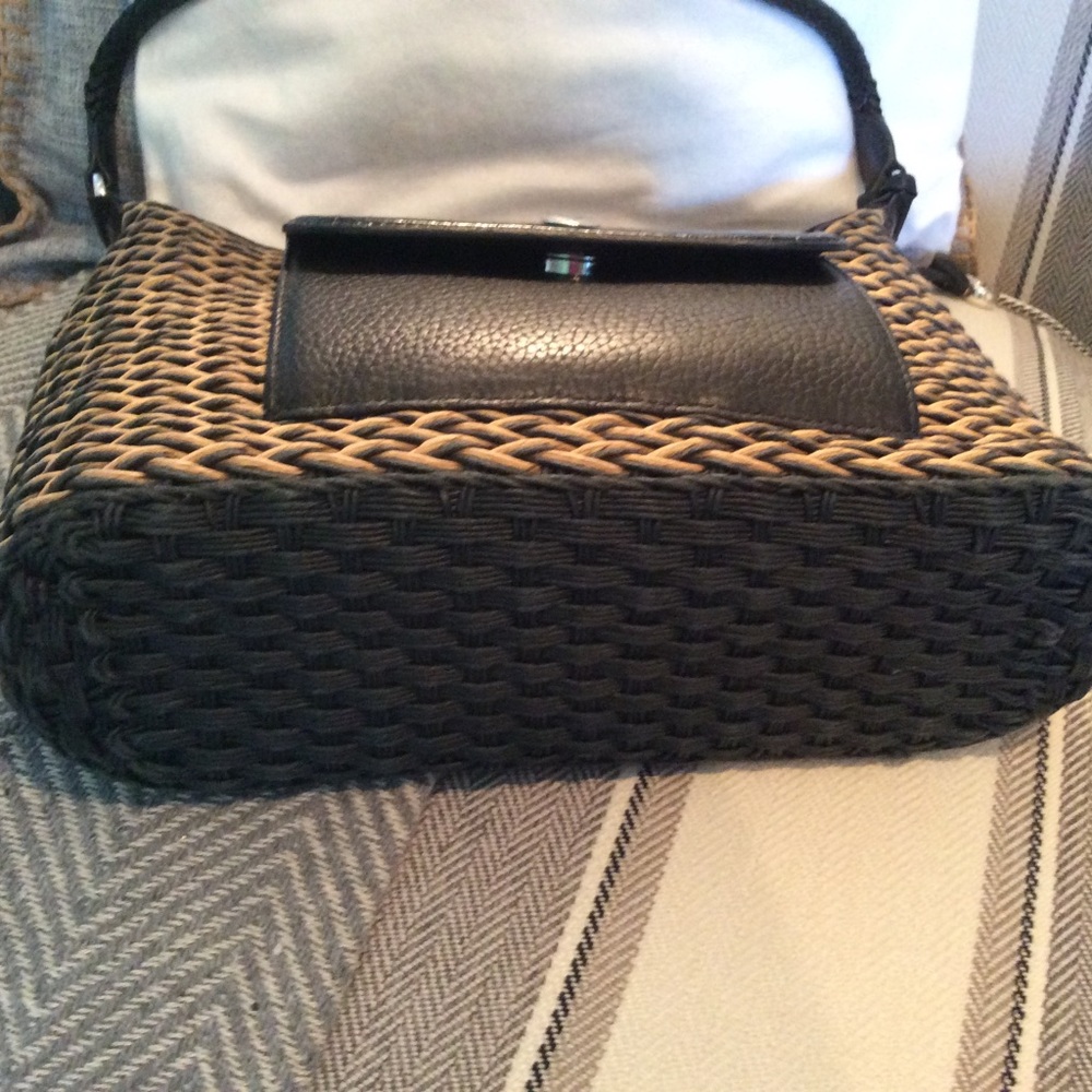Handbag - Picture 3 of 5